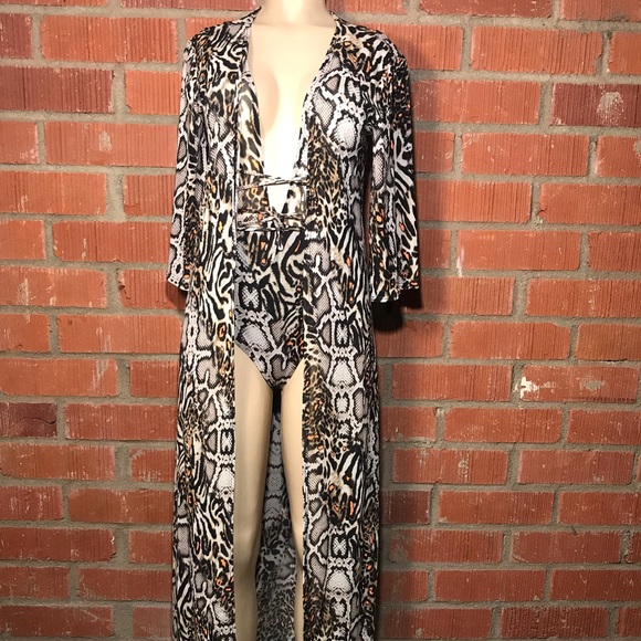 Dream In Leopard Bikinišŗ - Picture 1 of 7